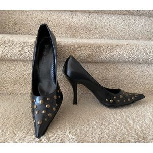New Wild Diva Black Studded Pumps size 8.5